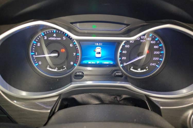Used Geely Auto Emgrand 2017 Sedan Million Edition 1.5L CVT Luxury Model Instrument Cluster