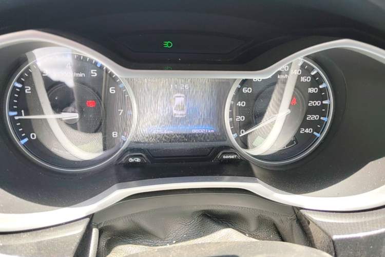 Used Geely Auto Emgrand 2017 Sedan Million Edition 1.5L Manual - Upward Version Instrument Cluster