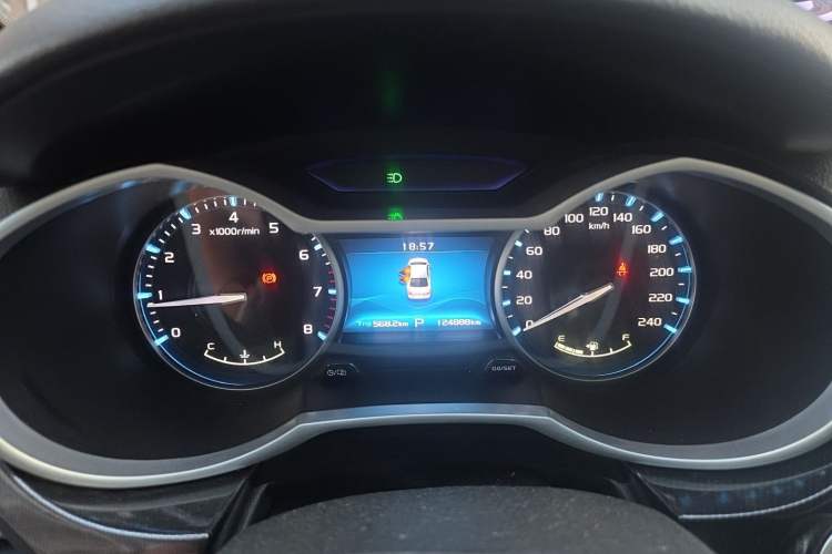 Used Geely Auto Emgrand 2017 Sedan Million Edition 1.5L CVT Upward Version Instrument Cluster