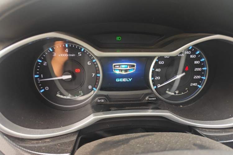 Used Geely Auto Emgrand 2017 Sedan Million Edition 1.5L CVT Upward Version Instrument Cluster