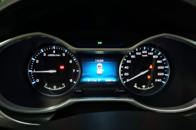 Used Geely Auto Emgrand 2017 Hatchback RS Million Edition 1.5L CVT Upward Version Instrument Cluster