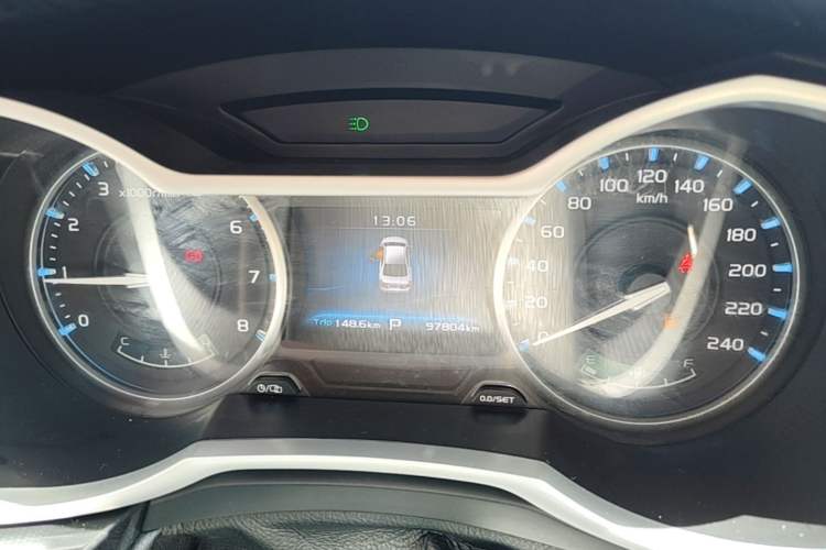 Used Geely Auto Emgrand 2017 Sedan Million Edition 1.5L CVT Upward Version Instrument Cluster