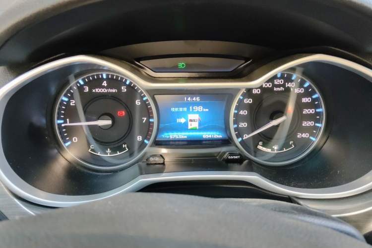Used Geely Auto Emgrand 2017 Sedan Million Edition 1.5L Manual Luxury Model Instrument Cluster