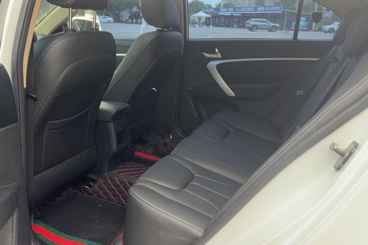 Used Geely Auto Emgrand 2017 Sedan Million Edition 1.5L Manual - Upward Version Interior 1