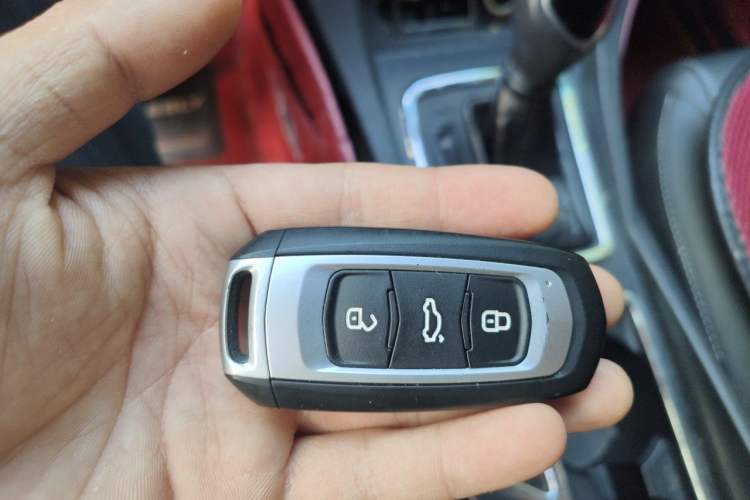 Used Geely Auto Emgrand 2017 Sedan Million Edition 1.5L CVT Upward Version Interior 1