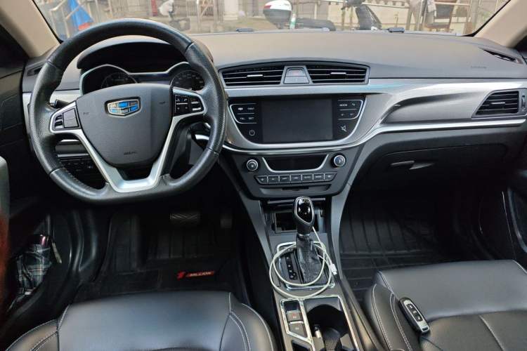 Used Geely Auto Emgrand 2017 Sedan Million Edition 1.5L CVT Upward Version Interior 2