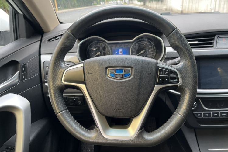 Used Geely Auto Emgrand 2017 Sedan Million Edition 1.5L Manual - Upward Version Interior 4