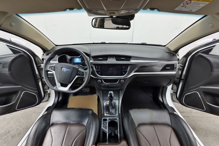 Used Geely Auto Emgrand 2017 Hatchback RS Million Edition 1.5L CVT Upward Version Interior 4