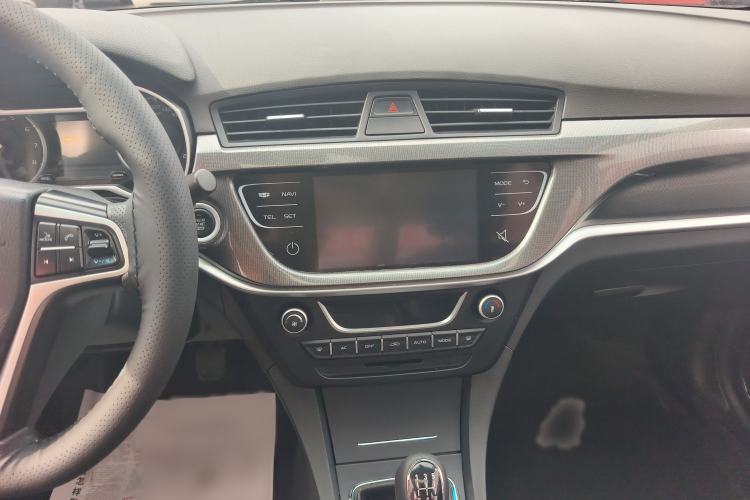 Used Geely Auto Emgrand 2017 Sedan Million Edition 1.5L Manual - Upward Version Interior 5