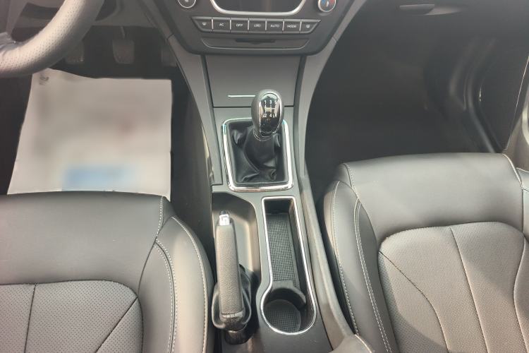 Used Geely Auto Emgrand 2017 Sedan Million Edition 1.5L Manual - Upward Version Interior 6