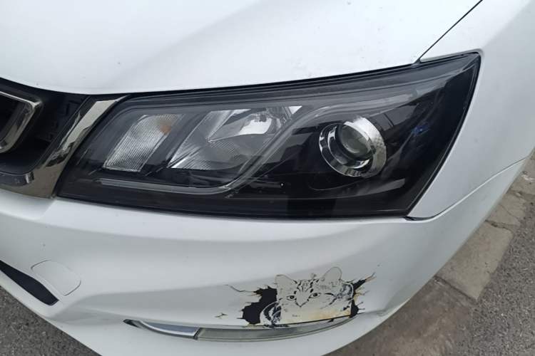 Used Geely Auto Emgrand 2017 Sedan Million Edition 1.5L CVT Upward Version Left Front Headlight