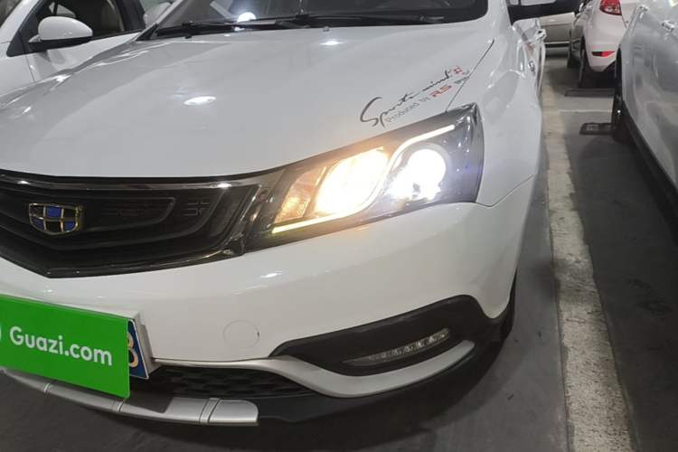 Used Geely Auto Emgrand 2017 Hatchback RS Million Edition 1.5L Manual Upward Version Left Front Headlight