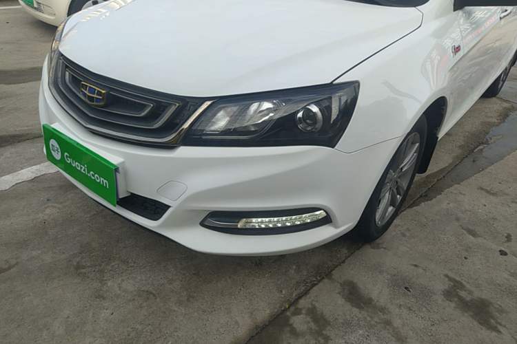 Used Geely Auto Emgrand 2017 Sedan Million Edition 1.5L CVT Upward Connectivity Version Left Front Headlight