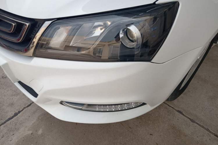 Used Geely Auto Emgrand 2017 Sedan Million Edition 1.5L CVT Luxury Model Left Front Headlight