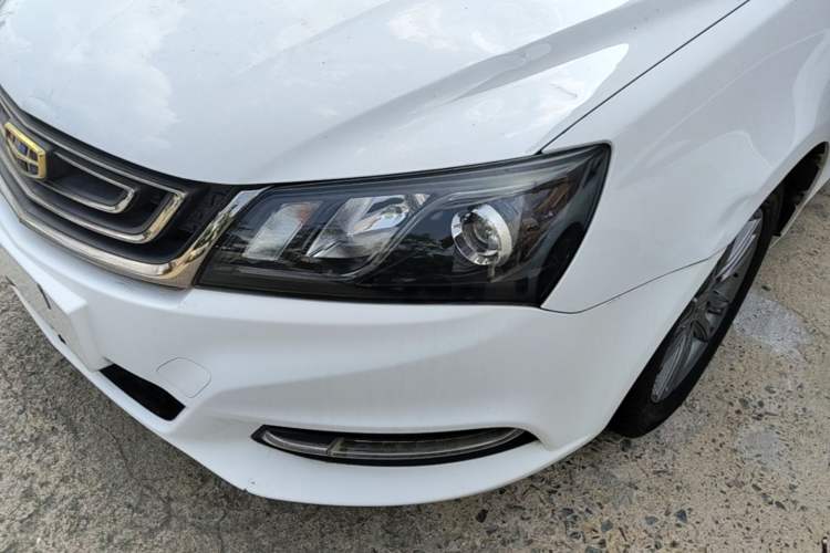 Used Geely Auto Emgrand 2017 Sedan Million Edition 1.5L CVT Upward Version Left Front Headlight