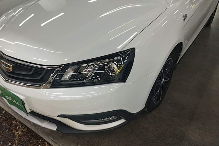 Used Geely Auto Emgrand 2017 Hatchback RS Million Edition 1.5L CVT Upward Version Left Front Headlight