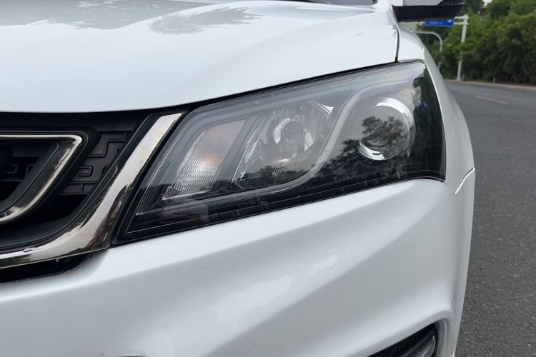 Used Geely Auto Emgrand 2017 Sedan Million Edition 1.5L Manual - Upward Version Left Front Headlight