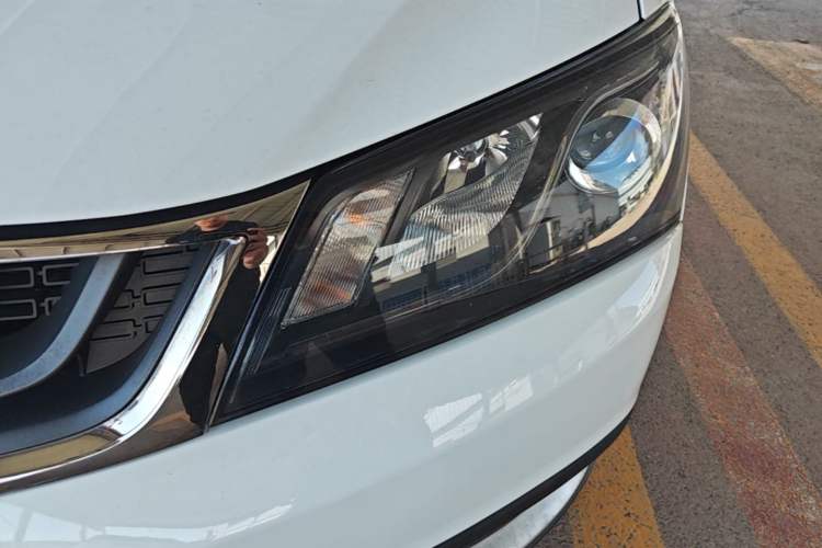 Used Geely Auto Emgrand 2017 Hatchback RS Million Edition 1.5L CVT Upward Version Left Front Headlight