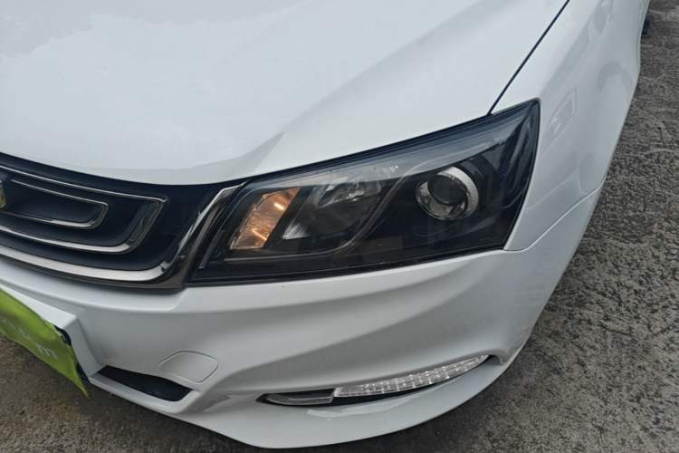 Used Geely Auto Emgrand 2017 Sedan Million Edition 1.3T CVT Prestige Model Left Front Headlight