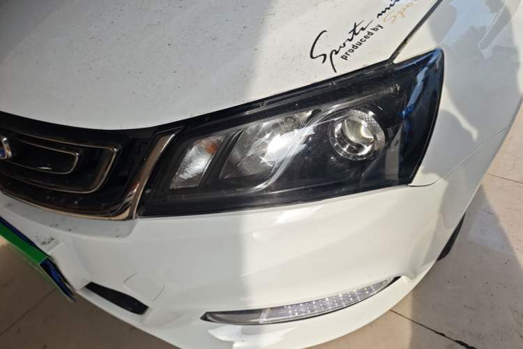Used Geely Auto Emgrand 2017 Sedan Million Edition 1.5L Manual Luxury Model Left Front Headlight