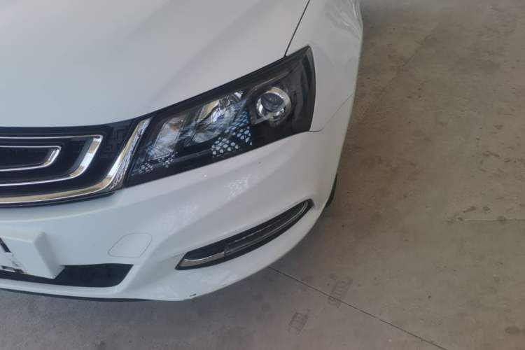 Used Geely Auto Emgrand 2017 Sedan Million Edition 1.5L CVT Luxury Model Left Front Headlight