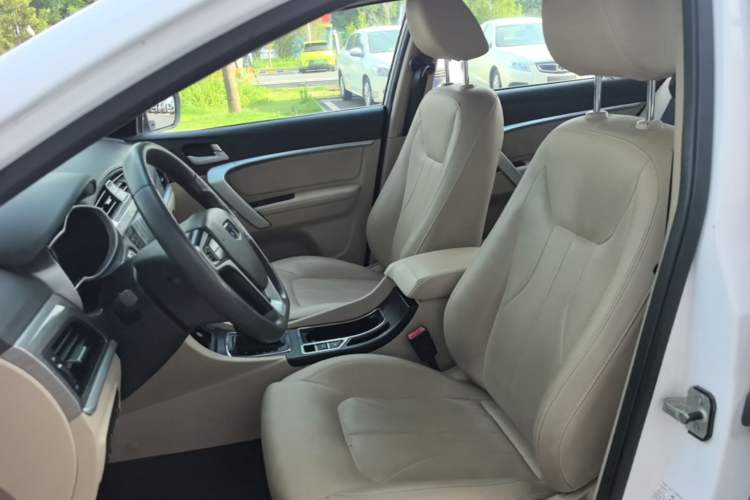 Used Geely Auto Emgrand 2017 Sedan Million Edition 1.5L CVT Luxury Model Left Front Seat