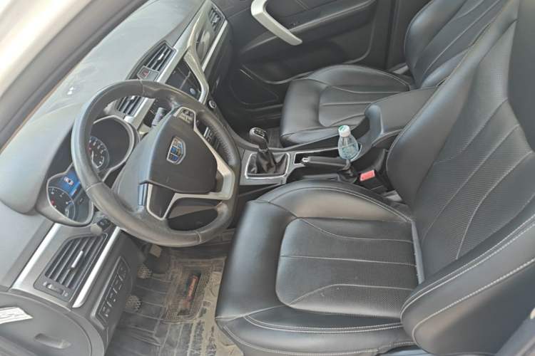 Used Geely Auto Emgrand 2017 Sedan Million Edition 1.5L Manual Upward Connect Version Left Front Seat