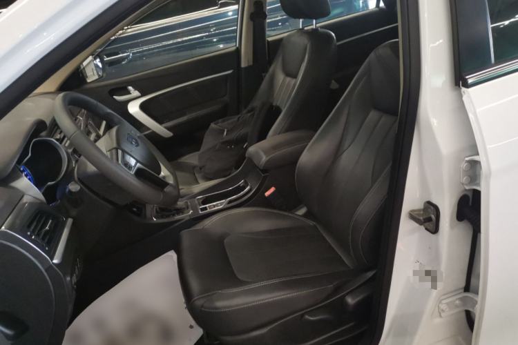 Used Geely Auto Emgrand 2017 Sedan Million Edition 1.5L CVT Upward Connectivity Version Left Front Seat