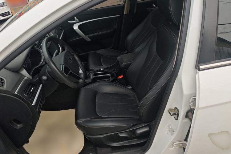 Used Geely Auto Emgrand 2017 Sedan Million Edition 1.5L Manual Upward Connect Version Left Front Seat