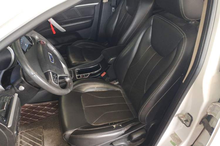 Used Geely Auto Emgrand 2017 Sedan Million Edition 1.5L CVT Upward Connectivity Version Left Front Seat