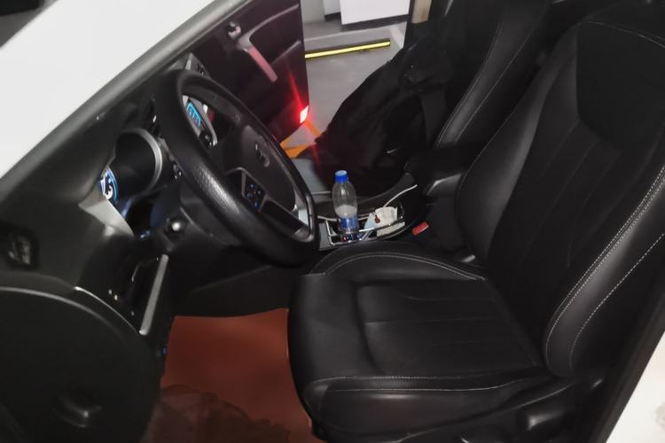 Used Geely Auto Emgrand 2017 Sedan Million Edition 1.5L CVT Upward Connectivity Version Left Front Seat