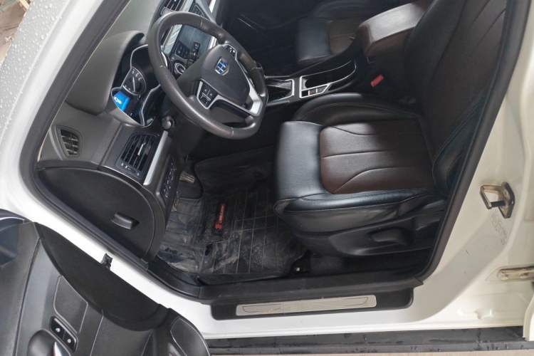 Used Geely Auto Emgrand 2017 Hatchback RS Million Edition 1.5L CVT Upward Version Left Front Seat