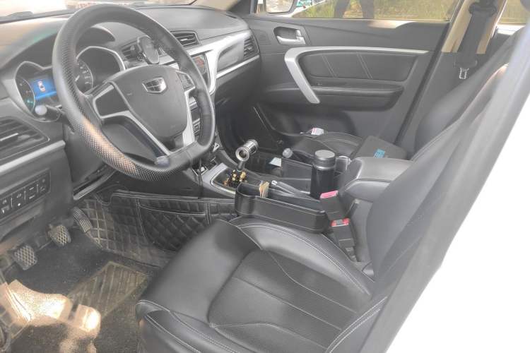 Used Geely Auto Emgrand 2017 Sedan Million Edition 1.5L Manual Upward Connect Version Left Front Seat