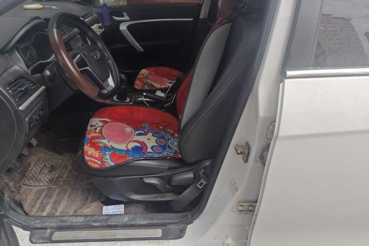 Used Geely Auto Emgrand 2017 Sedan Million Edition 1.5L Manual Upward Connect Version Left Front Seat