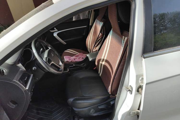 Used Geely Auto Emgrand 2017 Sedan Million Edition 1.5L Manual Upward Connect Version Left Front Seat
