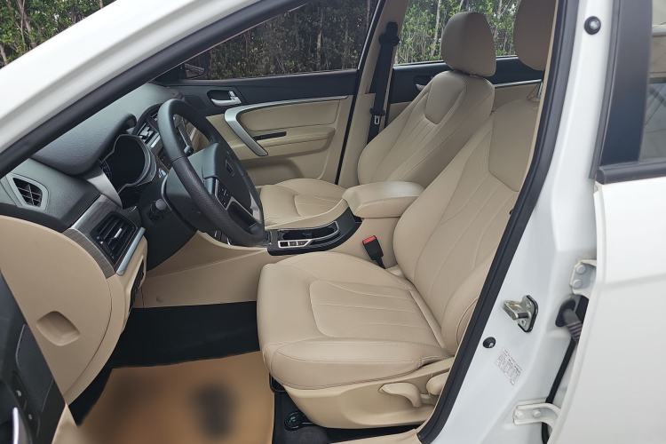 Used Geely Auto Emgrand 2017 Sedan Million Edition 1.5L CVT Luxury Model Left Front Seat