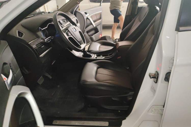 Used Geely Auto Emgrand 2017 Hatchback RS Million Edition 1.5L CVT Upward Version Left Front Seat
