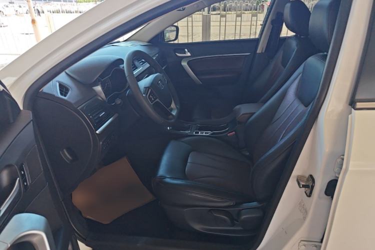 Used Geely Auto Emgrand 2017 Hatchback RS Million Edition 1.5L CVT Upward Version Left Front Seat