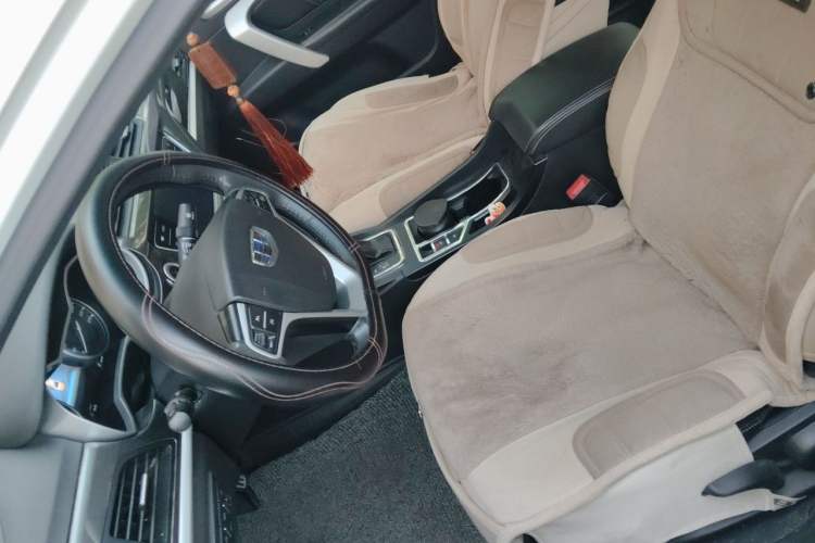 Used Geely Auto Emgrand 2017 Sedan Million Edition 1.5L CVT Upward Version Left Front Seat