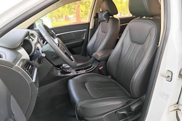 Used Geely Auto Emgrand 2017 Sedan Million Edition 1.5L CVT Upward Version Left Front Seat
