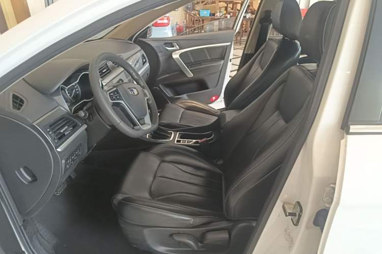 Used Geely Auto Emgrand 2017 Sedan Million Edition 1.5L CVT Upward Version Left Front Seat