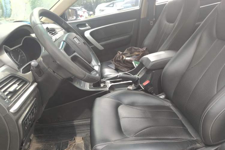 Used Geely Auto Emgrand 2017 Sedan Million Edition 1.5L Manual Upward Connect Version Left Front Seat