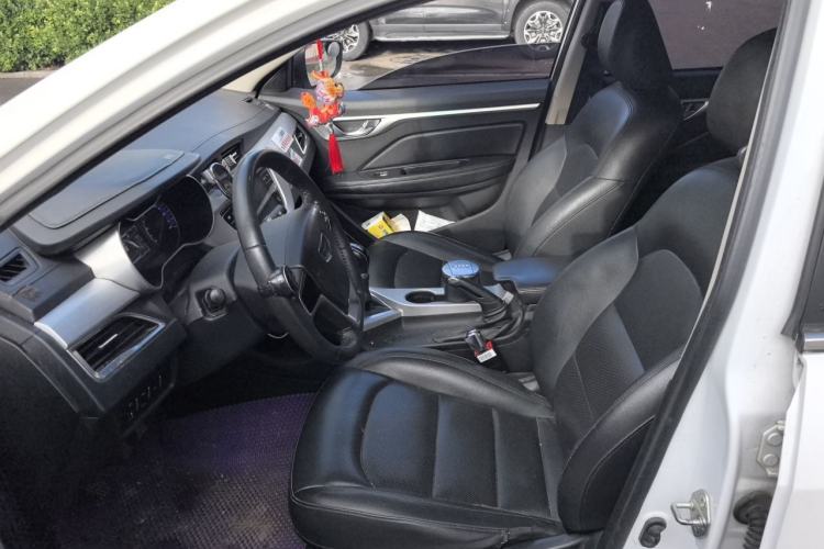 Used Geely Auto Emgrand 2017 Sedan Million Edition 1.5L Manual Upward Connect Version Left Front Seat