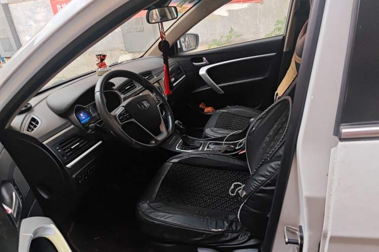 Used Geely Auto Emgrand 2017 Sedan Million Edition 1.5L CVT Upward Version Left Front Seat
