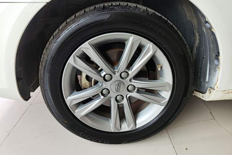 Used Geely Auto Emgrand 2017 Sedan Million Edition 1.5L Manual - Upward Version Left Front Wheel Hub