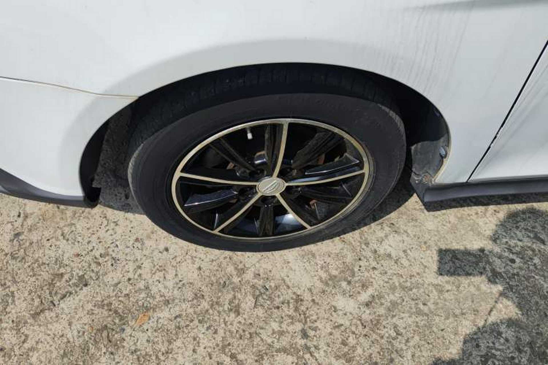 Used Geely Auto Emgrand 2017 Hatchback RS Million Edition 1.5L CVT Upward Version Left Front Wheel Hub