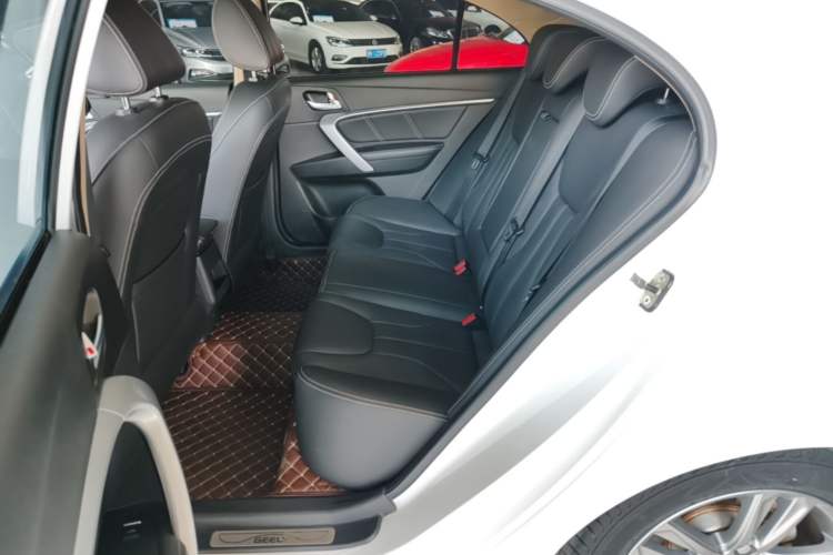 Used Geely Auto Emgrand 2017 Sedan Million Edition 1.5L Manual - Upward Version Left Rear Seat