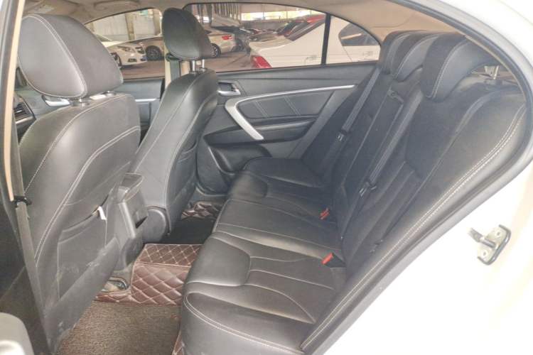 Used Geely Auto Emgrand 2017 Sedan Million Edition 1.5L CVT Upward Connectivity Version Left Rear Seat