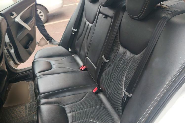 Used Geely Auto Emgrand 2017 Sedan Million Edition 1.5L Manual - Upward Version Left Rear Seat