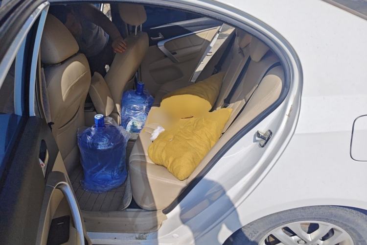 Used Geely Auto Emgrand 2017 Sedan Million Edition 1.5L Manual Luxury Model Left Rear Seat